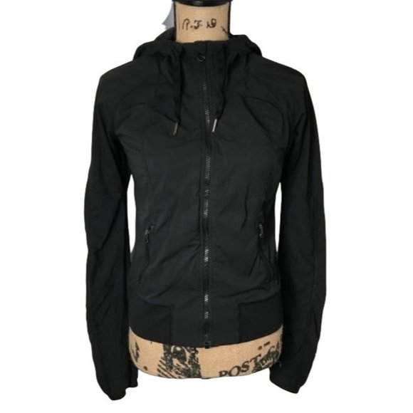 Lululemon Full Zip Black Running Hiking Hooded Jacket CA 35801 RN 106359 Size 4 - Picture 1 of 7